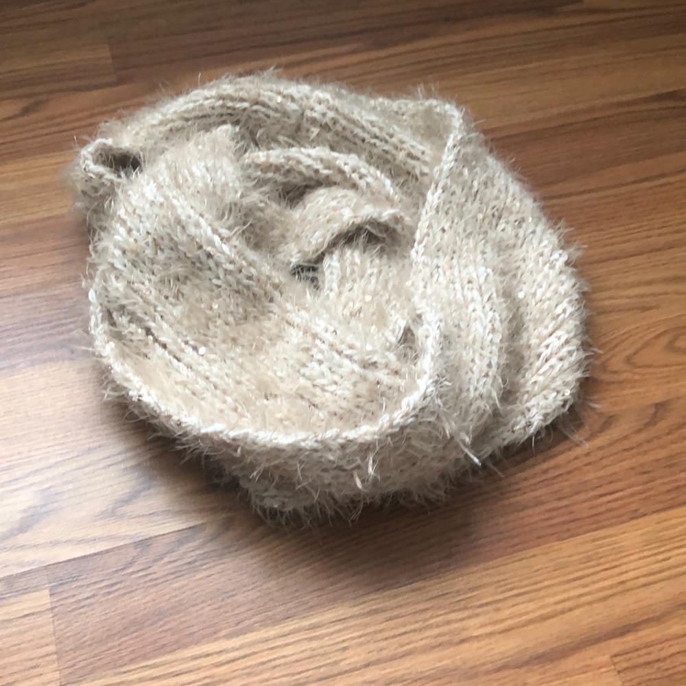 Infinity scarf
